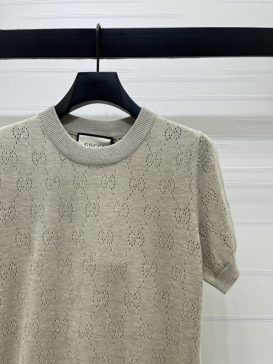 Women's short sleeves